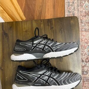 ASICS Men's Black and White Athletic Shoes